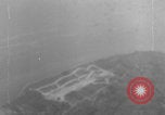 Standbild Bomberwrack Europa, 1944, aus Sekunde 45 historischem Filmmaterial Videoclip 65675079425