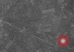 Immagine di Stati Uniti Ninth Air Force raid Europe Europa, 1944, secondo 39 filmato di repertorio 65675079426