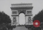 Standbild Truppen Parade Paris Befreiung Paris Frankreich, 1944, aus Sekunde 3 historischem Filmmaterial Videoclip 65675079428
