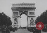 Standbild Truppen Parade Paris Befreiung Paris Frankreich, 1944, aus Sekunde 5 historischem Filmmaterial Videoclip 65675079428