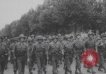 Standbild Truppen Parade Paris Befreiung Paris Frankreich, 1944, aus Sekunde 6 historischem Filmmaterial Videoclip 65675079428