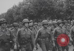 Standbild Truppen Parade Paris Befreiung Paris Frankreich, 1944, aus Sekunde 8 historischem Filmmaterial Videoclip 65675079428