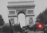Standbild Truppen Parade Paris Befreiung Paris Frankreich, 1944, aus Sekunde 22 historischem Filmmaterial Videoclip 65675079428