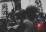 Standbild Truppen Parade Paris Befreiung Paris Frankreich, 1944, aus Sekunde 36 historischem Filmmaterial Videoclip 65675079428