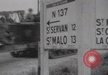 Immagine di Le forze degli Stati Uniti liberano le città francesi WW2 Francia, 1944, secondo 17 filmato di repertorio 65675079452