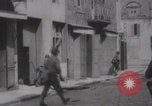 Immagine di Le forze degli Stati Uniti liberano le città francesi WW2 Francia, 1944, secondo 40 filmato di repertorio 65675079452