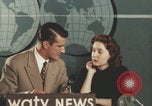 Immagine di Intervista alla celebrità Giovanna Ferrara Newark New Jersey USA, 1957, secondo 27 filmato di repertorio 65675079453