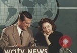 Immagine di Intervista alla celebrità Giovanna Ferrara Newark New Jersey USA, 1957, secondo 42 filmato di repertorio 65675079453