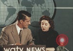 Immagine di Intervista alla celebrità Giovanna Ferrara Newark New Jersey USA, 1957, secondo 48 filmato di repertorio 65675079453