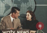 Immagine di Intervista alla celebrità Giovanna Ferrara Newark New Jersey USA, 1957, secondo 50 filmato di repertorio 65675079453