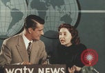 Immagine di Intervista alla celebrità Giovanna Ferrara Newark New Jersey USA, 1957, secondo 51 filmato di repertorio 65675079453