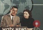 Immagine di Intervista alla celebrità Giovanna Ferrara Newark New Jersey USA, 1957, secondo 56 filmato di repertorio 65675079453