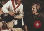 Standbild Italienisch-amerikanisches Trattoria-Restaurant United States USA, 1957, aus Sekunde 8 historischem Filmmaterial Videoclip 65675079461