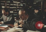 Image Des Italiens lisent à la bibliothèque Italie, 1957, de la seconde 32 séquences d'archives historiques vidéo 65675079464