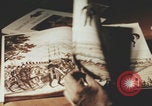 Image Des Italiens lisent à la bibliothèque Italie, 1957, de la seconde 49 séquences d'archives historiques vidéo 65675079464
