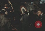 Image Les Italiens travaillent dans les fermes et à la chaîne Italie, 1957, de la seconde 50 séquences d'archives historiques vidéo 65675079468