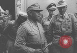 Immagine di Il generale Kesselring esamina la difesa costiera Italia, 1943, secondo 17 filmato di repertorio 65675079476
