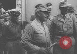 Immagine di Il generale Kesselring esamina la difesa costiera Italia, 1943, secondo 18 filmato di repertorio 65675079476