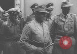 Immagine di Il generale Kesselring esamina la difesa costiera Italia, 1943, secondo 20 filmato di repertorio 65675079476