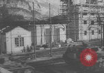 Immagine di Le unità motorizzate della Wehrmacht tedesca entrano in Italia Italia, 1943, secondo 35 filmato di repertorio 65675079477