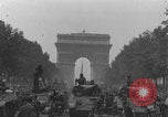 Image Défilé de la victoire du général Leclerc Paris France, 1944, de la seconde 16 séquences d'archives historiques vidéo 65675079497