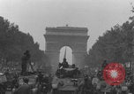 Image Défilé de la victoire du général Leclerc Paris France, 1944, de la seconde 19 séquences d'archives historiques vidéo 65675079497