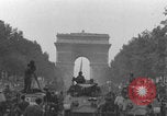 Image Défilé de la victoire du général Leclerc Paris France, 1944, de la seconde 20 séquences d'archives historiques vidéo 65675079497