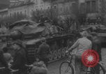 Image La division Panzer allemande entre dans la ville Belgique, 1944, de la seconde 12 séquences d'archives historiques vidéo 65675079521