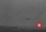 Image La Luftwaffe mitraille les avions alliés Allemagne, 1945, de la seconde 24 séquences d'archives historiques vidéo 65675079524