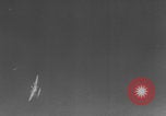 Image La Luftwaffe mitraille les avions alliés Allemagne, 1945, de la seconde 56 séquences d'archives historiques vidéo 65675079524