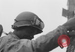 Image Des soldats afro-américains débarquent d'un navire Europe, 1944, de la seconde 18 séquences d'archives historiques vidéo 65675079527