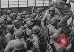 Image Des soldats afro-américains débarquent d'un navire Europe, 1944, de la seconde 26 séquences d'archives historiques vidéo 65675079527