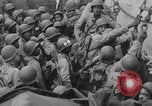 Image Des soldats afro-américains débarquent d'un navire Europe, 1944, de la seconde 33 séquences d'archives historiques vidéo 65675079527
