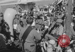Image Un aumônier chrétien dirige un service religieux Europe, 1944, de la seconde 11 séquences d'archives historiques vidéo 65675079529