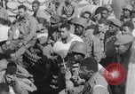 Image Un aumônier chrétien dirige un service religieux Europe, 1944, de la seconde 20 séquences d'archives historiques vidéo 65675079529