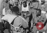 Image Un aumônier chrétien dirige un service religieux Europe, 1944, de la seconde 21 séquences d'archives historiques vidéo 65675079529