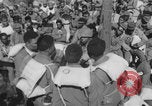 Image Un aumônier chrétien dirige un service religieux Europe, 1944, de la seconde 30 séquences d'archives historiques vidéo 65675079529
