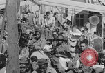 Image Un aumônier chrétien dirige un service religieux Europe, 1944, de la seconde 34 séquences d'archives historiques vidéo 65675079529