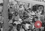Image Un aumônier chrétien dirige un service religieux Europe, 1944, de la seconde 35 séquences d'archives historiques vidéo 65675079529