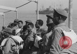 Image Un aumônier chrétien dirige un service religieux Europe, 1944, de la seconde 41 séquences d'archives historiques vidéo 65675079529