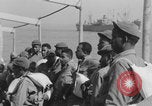 Image Un aumônier chrétien dirige un service religieux Europe, 1944, de la seconde 46 séquences d'archives historiques vidéo 65675079529