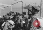Image Un aumônier chrétien dirige un service religieux Europe, 1944, de la seconde 47 séquences d'archives historiques vidéo 65675079529