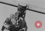 Image Un aumônier chrétien dirige un service religieux Europe, 1944, de la seconde 48 séquences d'archives historiques vidéo 65675079529