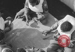 Image Soldats afro-américains sur le pont Europe, 1944, de la seconde 13 séquences d'archives historiques vidéo 65675079530