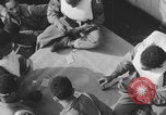 Image Soldats afro-américains sur le pont Europe, 1944, de la seconde 23 séquences d'archives historiques vidéo 65675079530