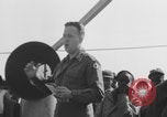 Image Soldats afro-américains sur le pont Europe, 1944, de la seconde 39 séquences d'archives historiques vidéo 65675079530
