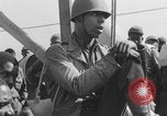 Image Soldats afro-américains sur le pont Europe, 1944, de la seconde 47 séquences d'archives historiques vidéo 65675079530