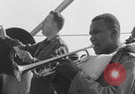 Image Soldats afro-américains sur le pont Europe, 1944, de la seconde 51 séquences d'archives historiques vidéo 65675079530