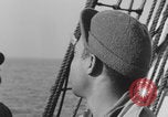 Image Des soldats afro-américains attachent un appareil lumineux Europe, 1944, de la seconde 38 séquences d'archives historiques vidéo 65675079533