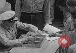 Image Les soldats américains reçoivent un salaire en espèces Japon, 1945, de la seconde 7 séquences d'archives historiques vidéo 65675079538